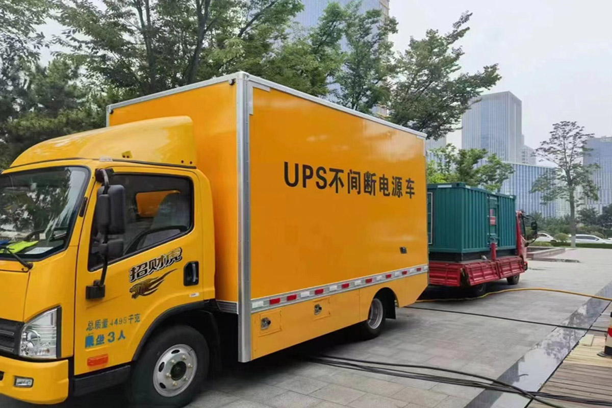 青山湖发电机租赁施工现场
